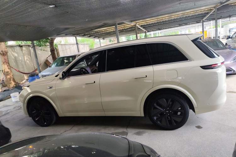Used Li Auto L8 2023 Max model Exterior 3