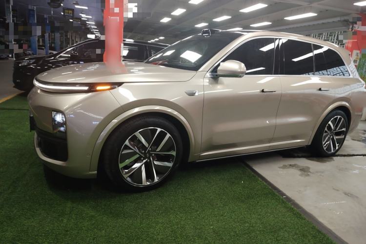 Used Li Auto L8 2023 Max model Exterior 3
