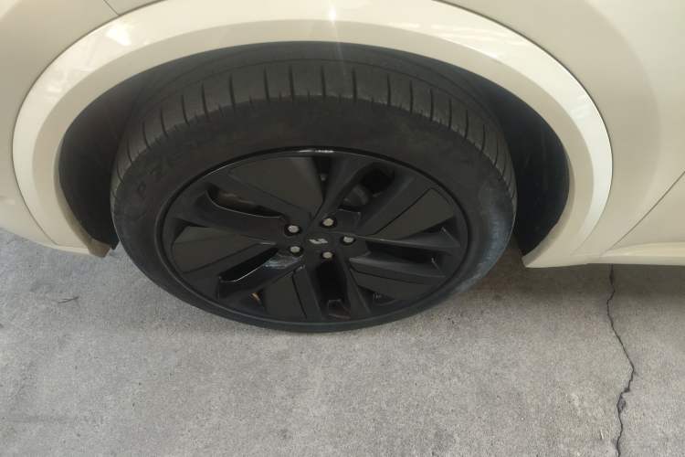 Used Li Auto L8 2023 Max model Exterior 7