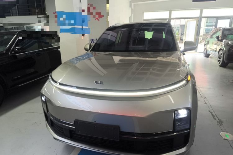 Used Li Auto L8 2023 Pro Model Front
