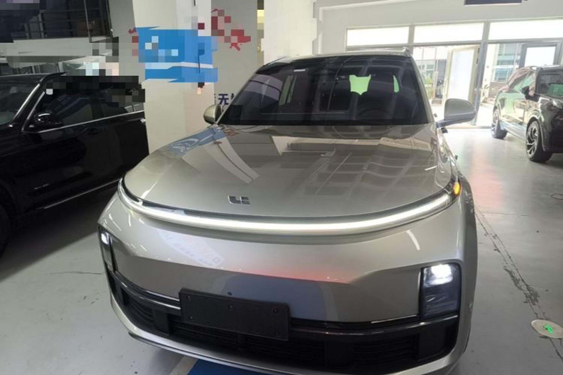 Used Li Auto L8 2023 Pro Model Front