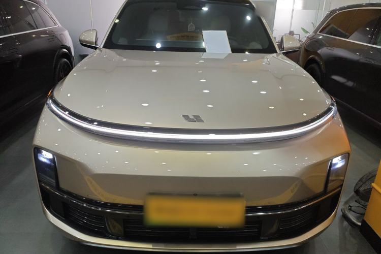 Used Li Auto L8 2023 Pro Model Front