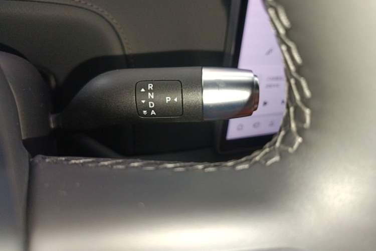 Used Li Auto L8 2023 Pro Model Gear Lever