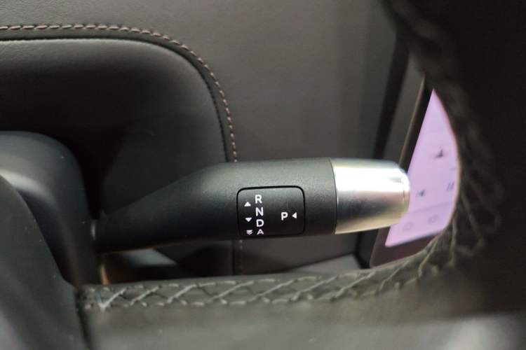 Used Li Auto L8 2023 Pro Model Gear Lever