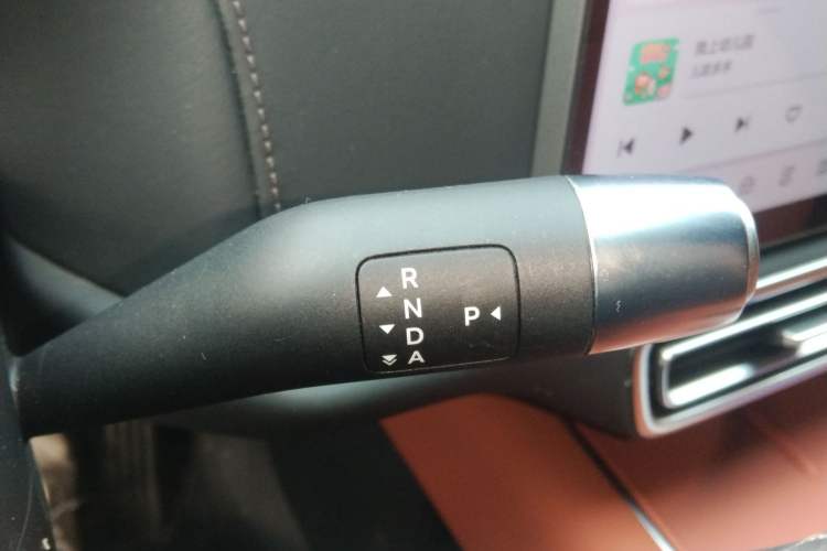 Used Li Auto L8 2023 Pro Model Gear Lever