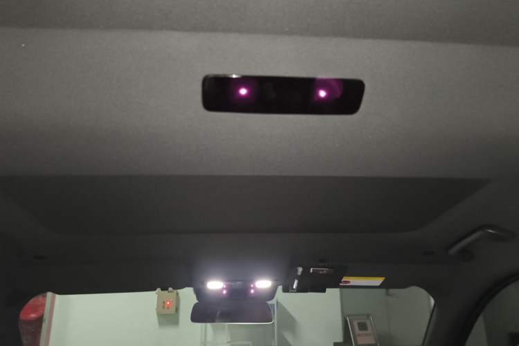 Used Li Auto L8 2023 Pro Model Headliner