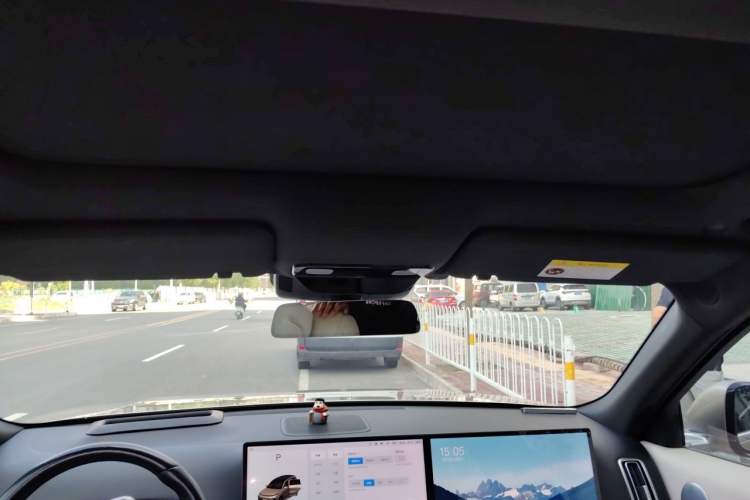Used Li Auto L8 2023 Pro Model Headliner