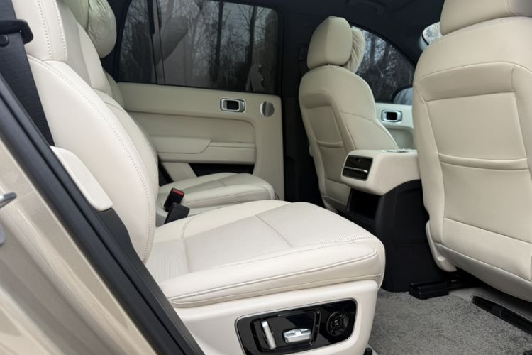Used Li Auto L8 2023 Max model Interior 10