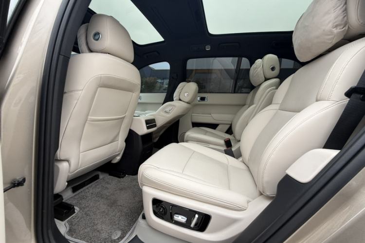 Used Li Auto L8 2023 Max model Interior 14