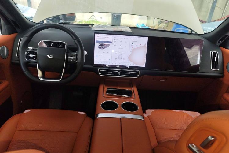 Used Li Auto L8 2023 Max model Interior 2