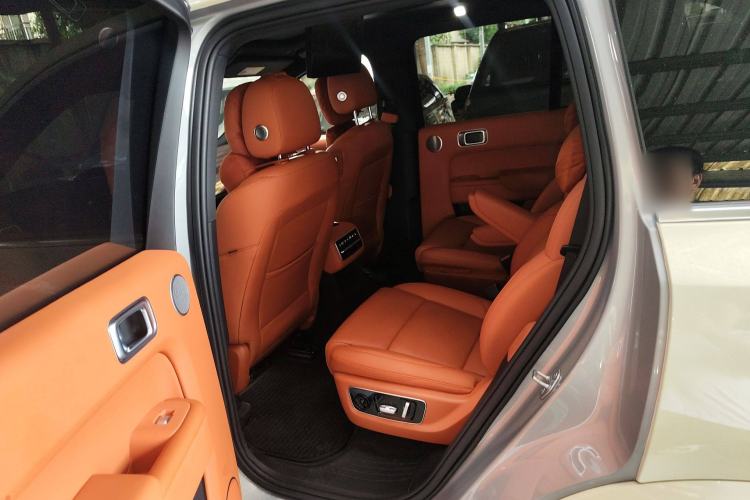 Used Li Auto L8 2023 Max model Interior 4