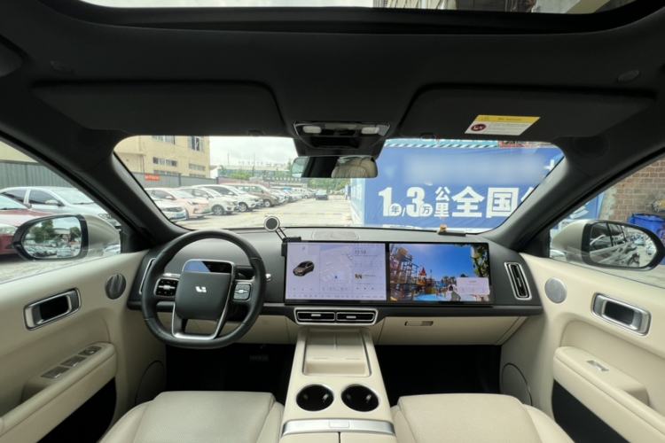Used Li Auto L8 2023 Max model Interior 4
