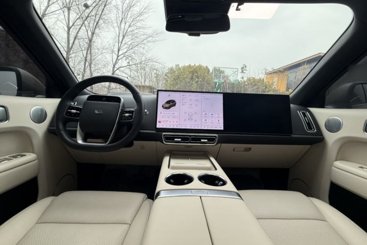 Used Li Auto L8 2023 Max model Interior 6