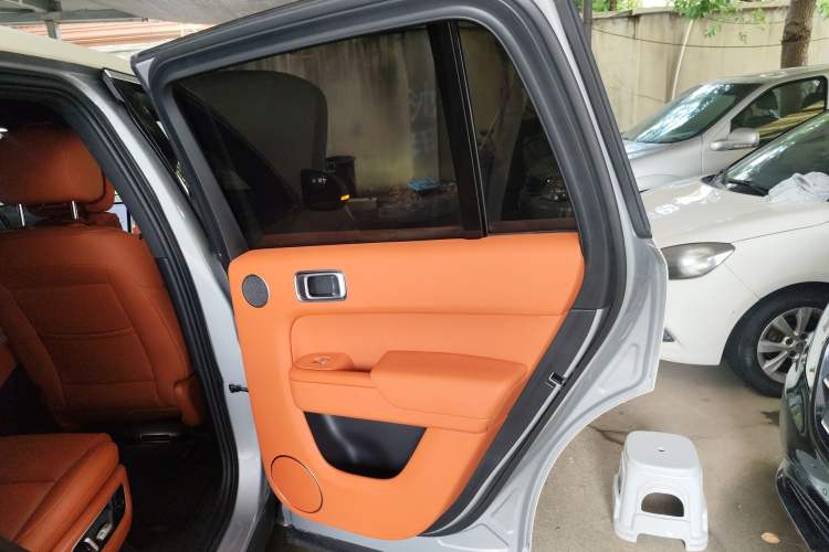 Used Li Auto L8 2023 Max model Interior 6