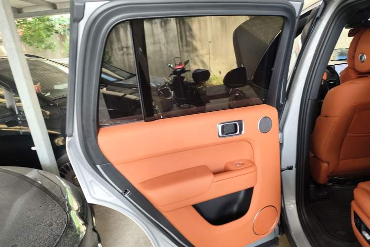 Used Li Auto L8 2023 Max model Interior 8