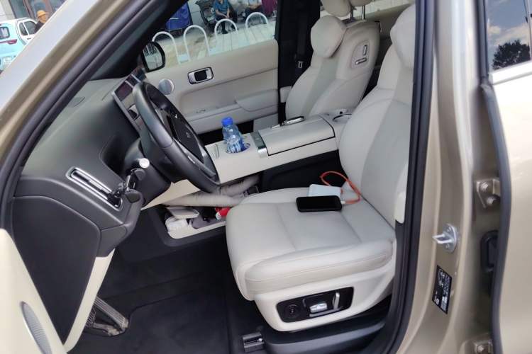 Used Li Auto L8 2023 Pro Model Left Front Seat