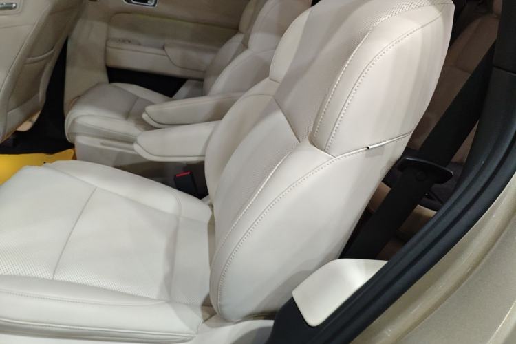Used Li Auto L8 2023 Pro Model Left Rear Seat