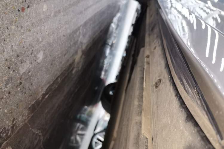 Used Li Auto L8 2023 Pro Model Left Side Sill