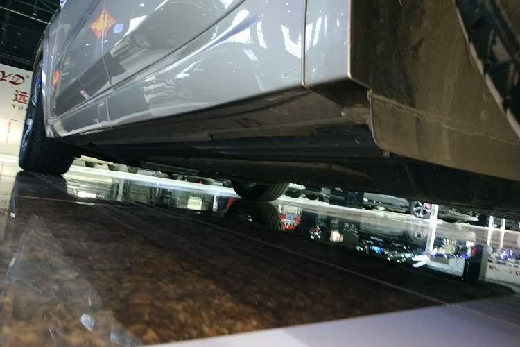 Used Li Auto L8 2023 Pro Model Left Side Sill