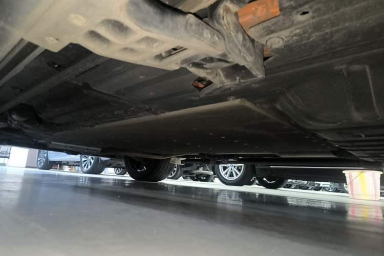Used Li Auto L8 2023 Pro Model Left Side Sill