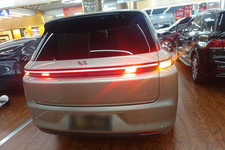 Used Li Auto L8 2023 Pro Model Rear