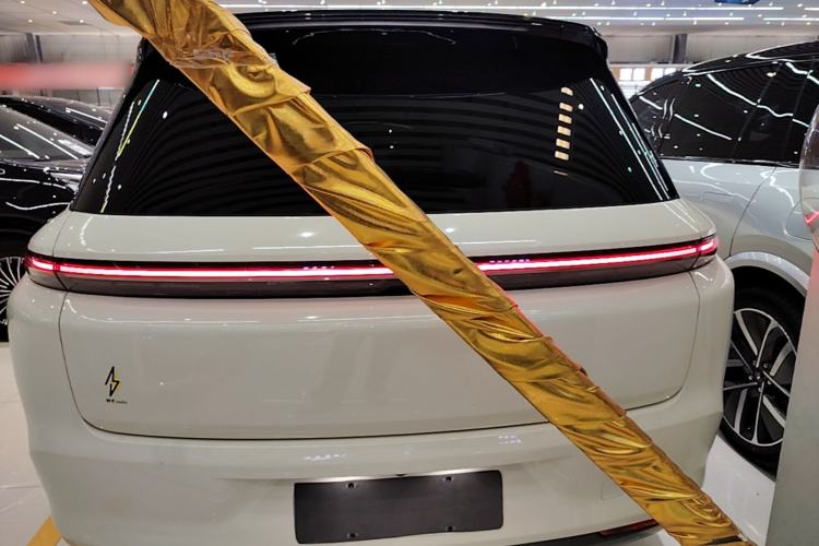 Used Li Auto L8 2023 Pro Model Rear
