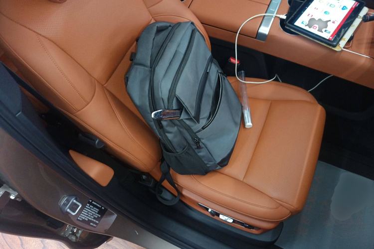 Used Li Auto L8 2023 Pro Model Right Front Seat
