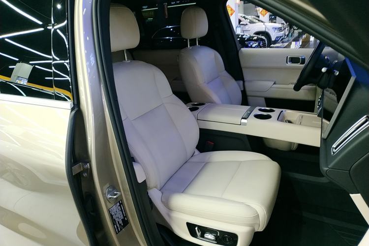Used Li Auto L8 2023 Pro Model Right Front Seat