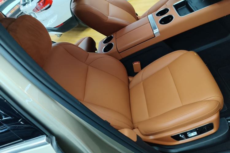 Used Li Auto L8 2023 Pro Model Right Front Seat