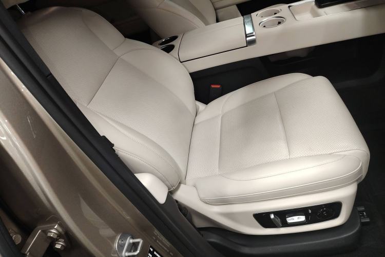 Used Li Auto L8 2023 Max model Right Front Seat