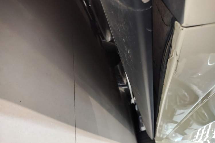 Used Li Auto L8 2023 Pro Model Right Side Sill