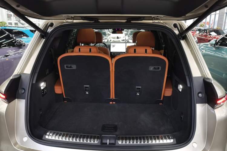Used Li Auto L8 2023 Pro Model Trunk