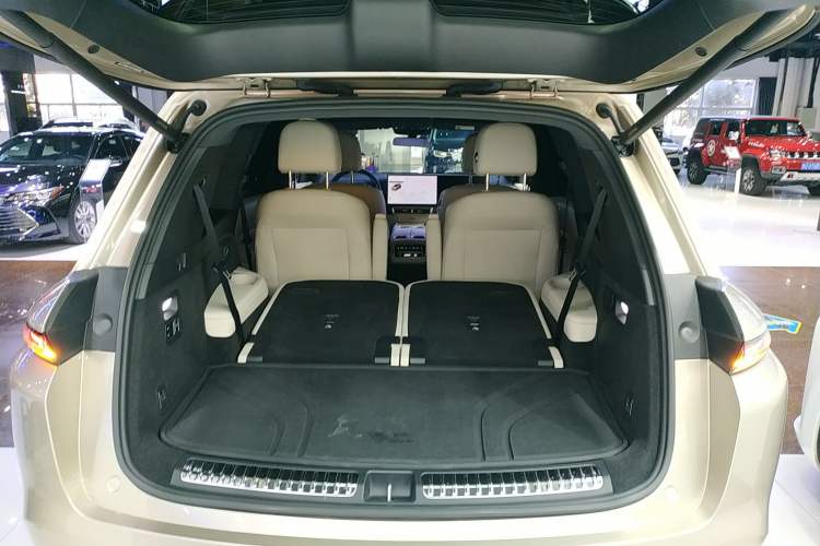 Used Li Auto L8 2023 Pro Model Trunk