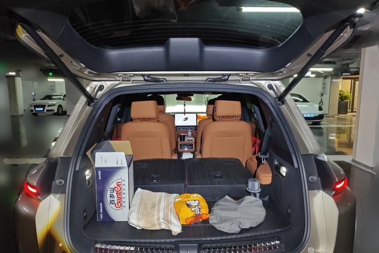 Used Li Auto L8 2023 Pro Model Trunk