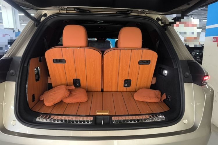 Used Li Auto L8 2023 Pro Model Trunk