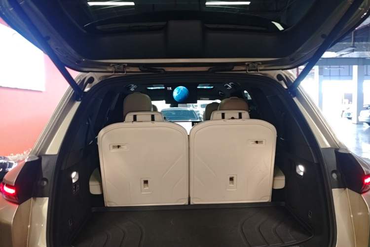 Used Li Auto L8 2023 Max model Trunk