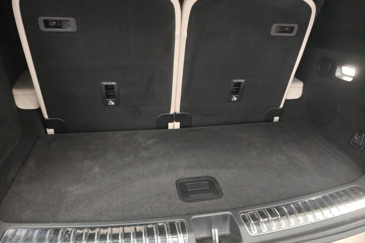Used Li Auto L8 2023 Max model Trunk