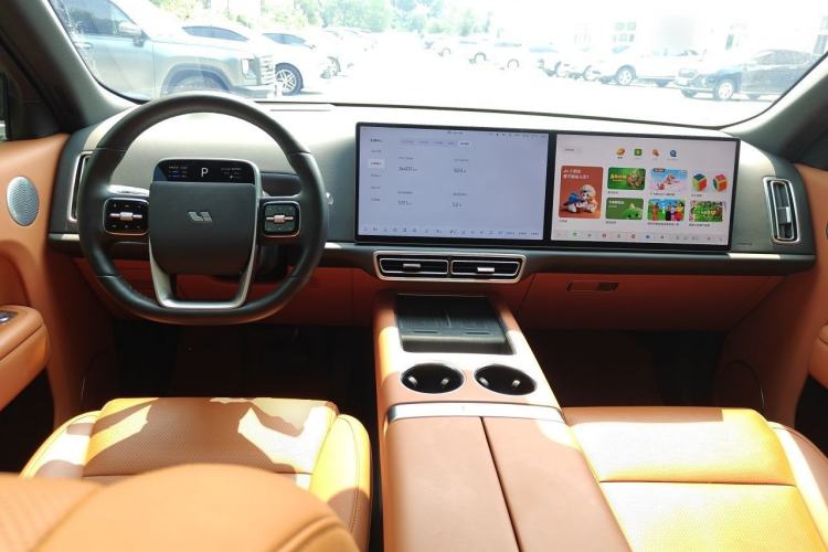 Used Li Auto L8 2024 Pro Model Center Console