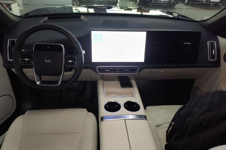 Used Li Auto L8 2024 Max Center Console