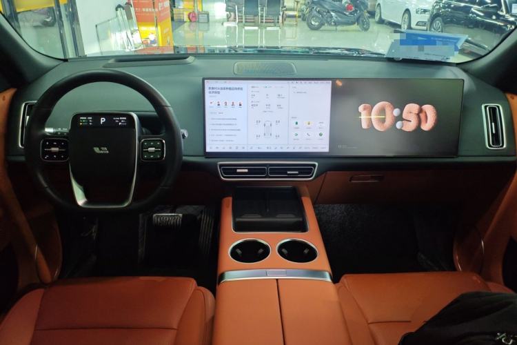 Used Li Auto L8 2024 Max Center Console