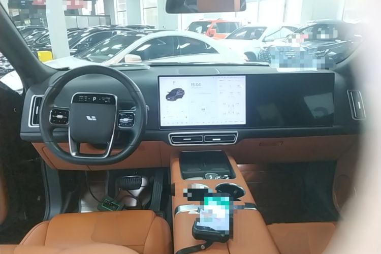 Used Li Auto L8 2024 Max Center Console