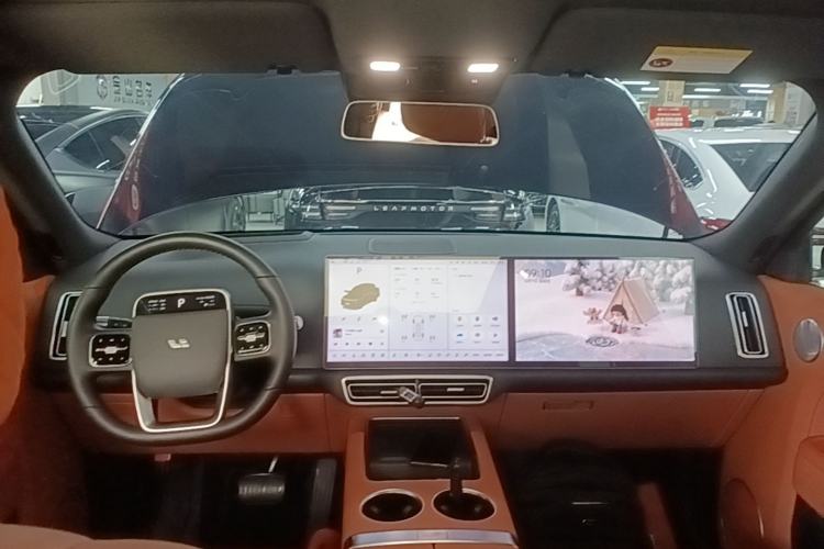 Used Li Auto L8 2024 Pro Model Center Console