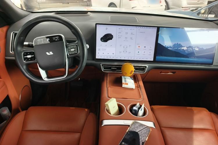 Used Li Auto L8 2024 Max Center Console