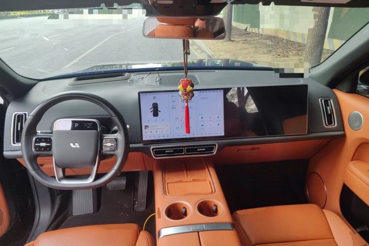 Used Li Auto L8 2024 Ultra Model Center Console