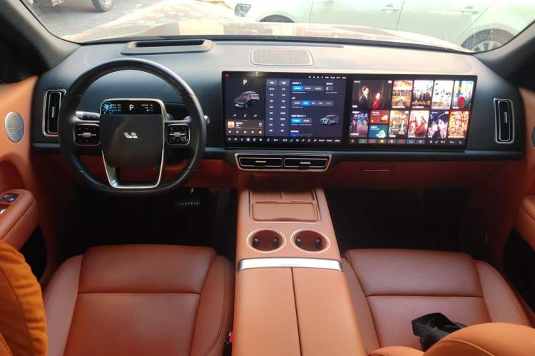 Used Li Auto L8 2024 Pro Model Center Console
