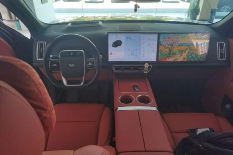 Used Li Auto L8 2024 Pro Model Center Console