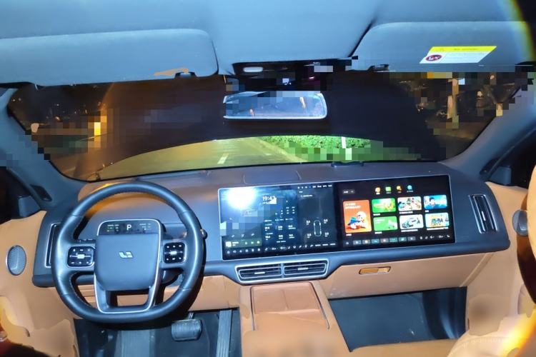 Used Li Auto L8 2024 Ultra Model Center Console