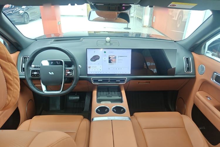 Used Li Auto L8 2024 Pro Model Center Console