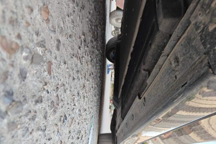 Used Li Auto L8 2024 Max Chassis Front Left