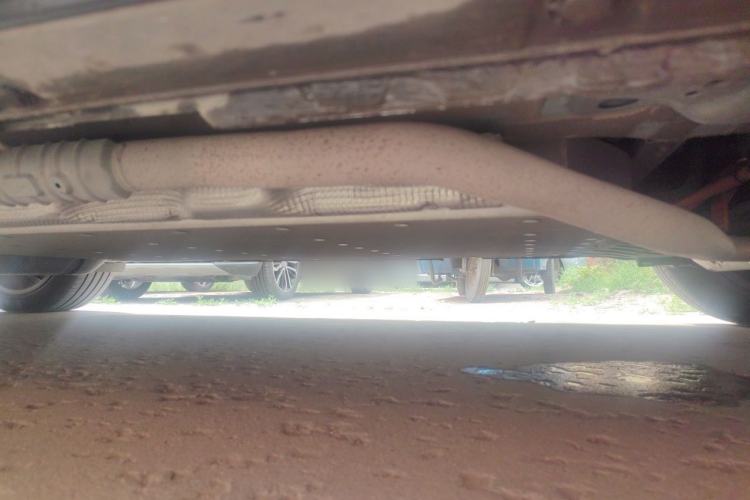 Used Li Auto L8 2024 Max Chassis Front Right